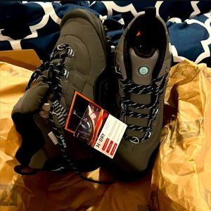 **SOLD** Brand New XPETI Women's Thermator 6" Hiking Boot sz 10.5